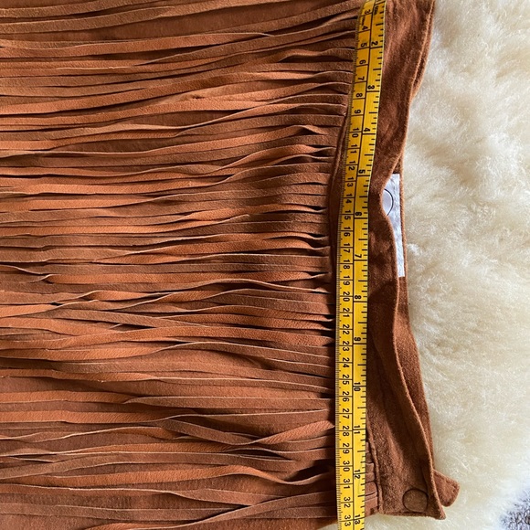 Vintage Cedars size 10 camel brown suede mini skirt fringe boHo festival - Picture 6 of 7